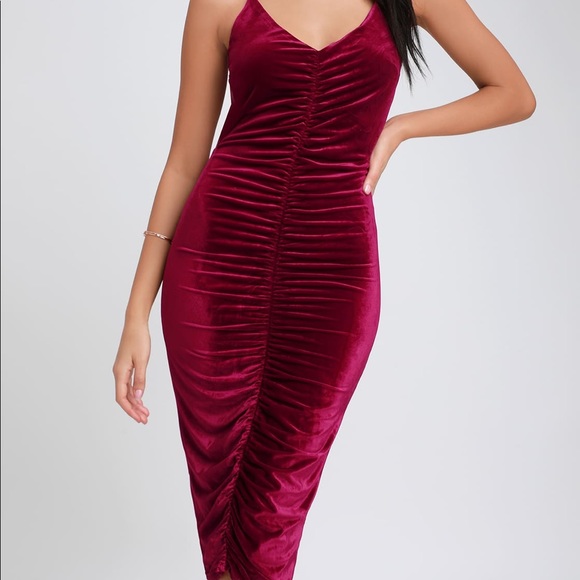 Lulus Dresses & Skirts - Lulus wine red velvet dress